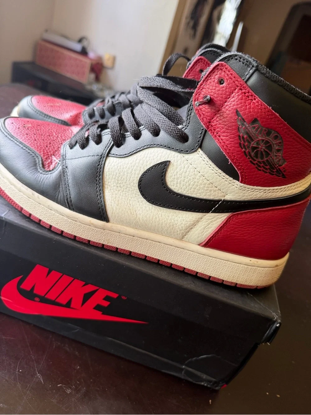 Nike Air Jordan 1 High OG - White / Black / Red